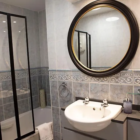 Отель The Боунес-он-Уиндермер